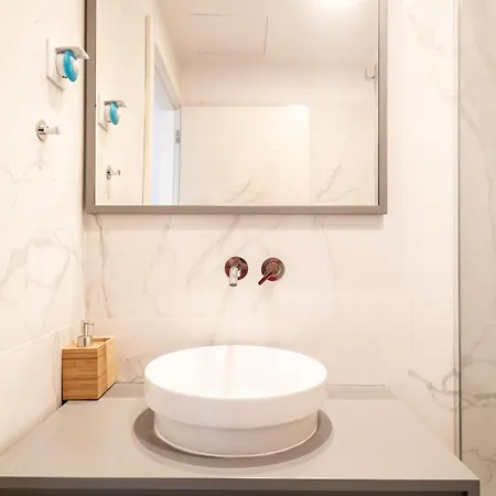 Bright Bonfim Flat W/ Balcony By Lovelystay Apartment